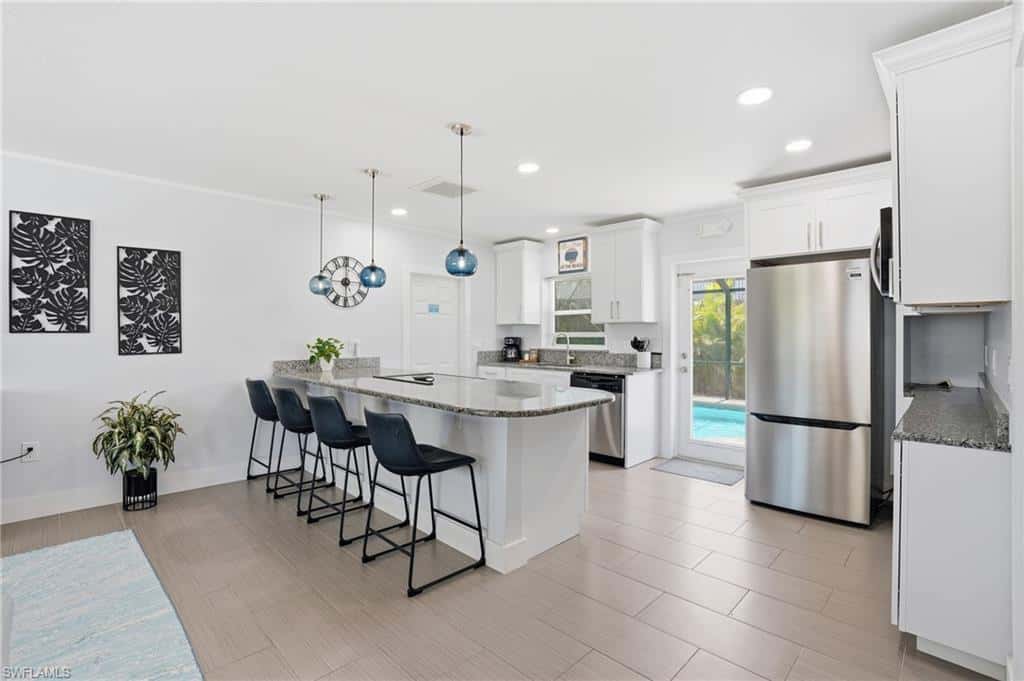 240 Fairweather Ln, Fort Myers Beach, photo 6