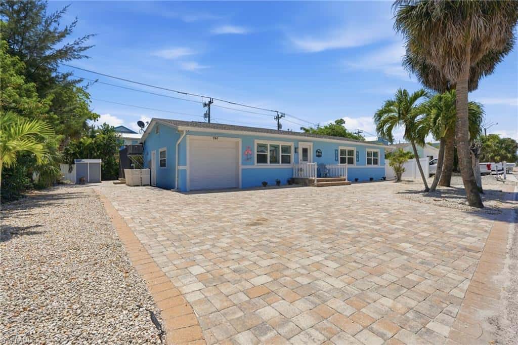 240 Fairweather Ln, Fort Myers Beach, photo 17