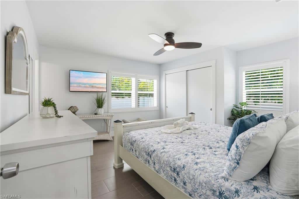 240 Fairweather Ln, Fort Myers Beach, photo 11