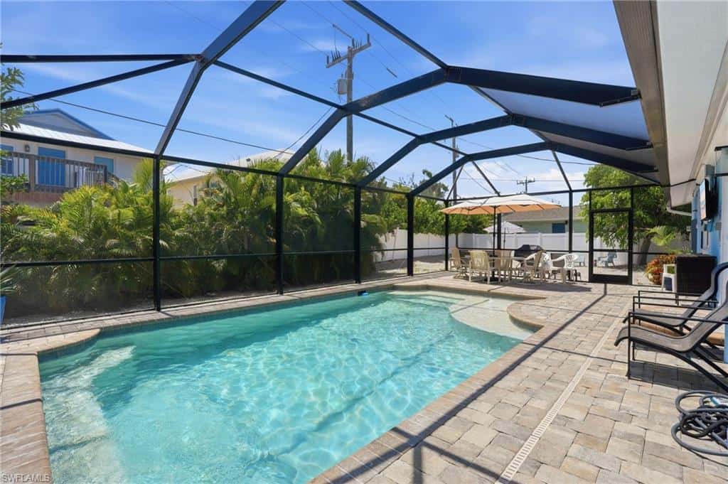 240 Fairweather Ln, Fort Myers Beach, photo 4