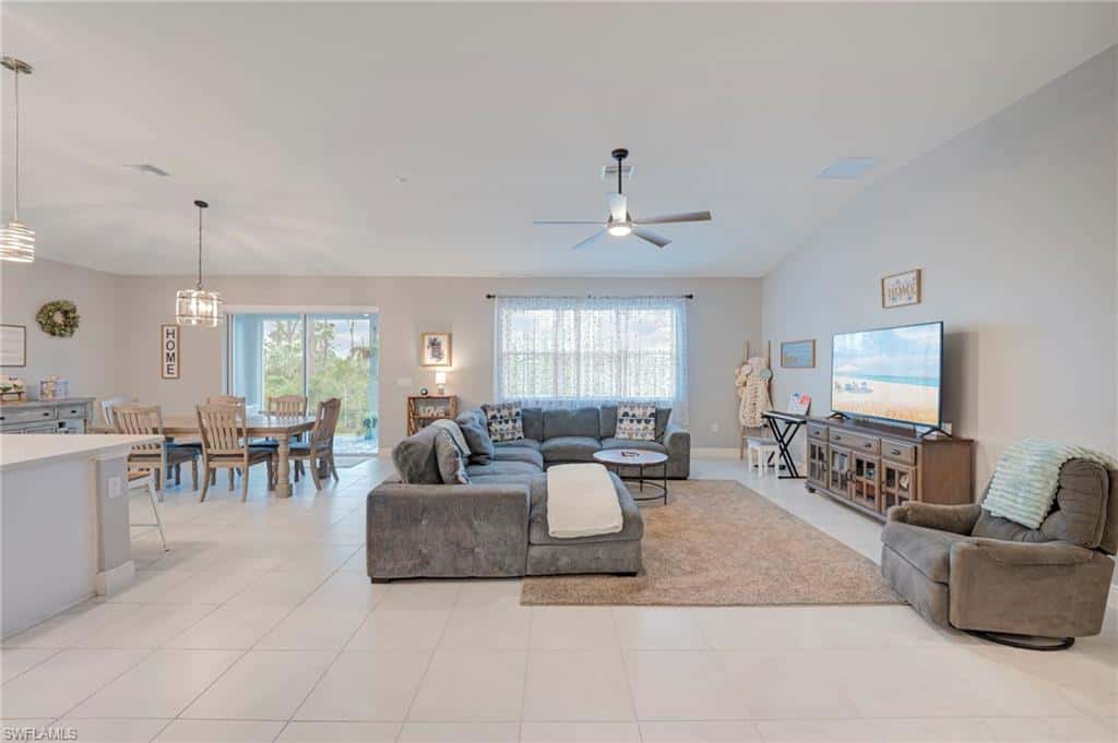 6664 Estero Bay Dr, Fort Myers, photo 4