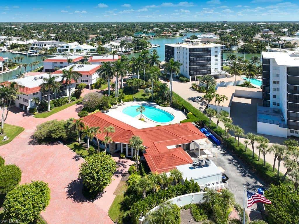 2230 Gulf Shore Blvd #t4, Naples, photo 19