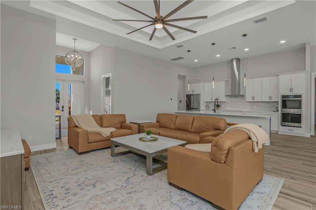 2819 35th Ln, Cape Coral, photo 8