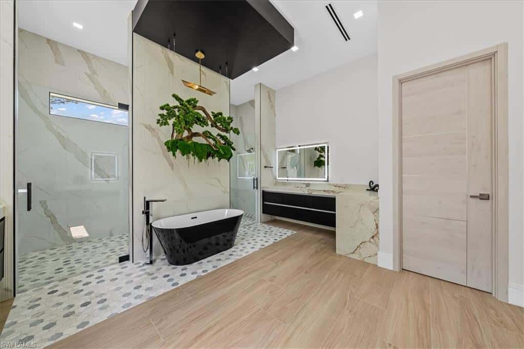 360 3rd St, Naples, photo 15