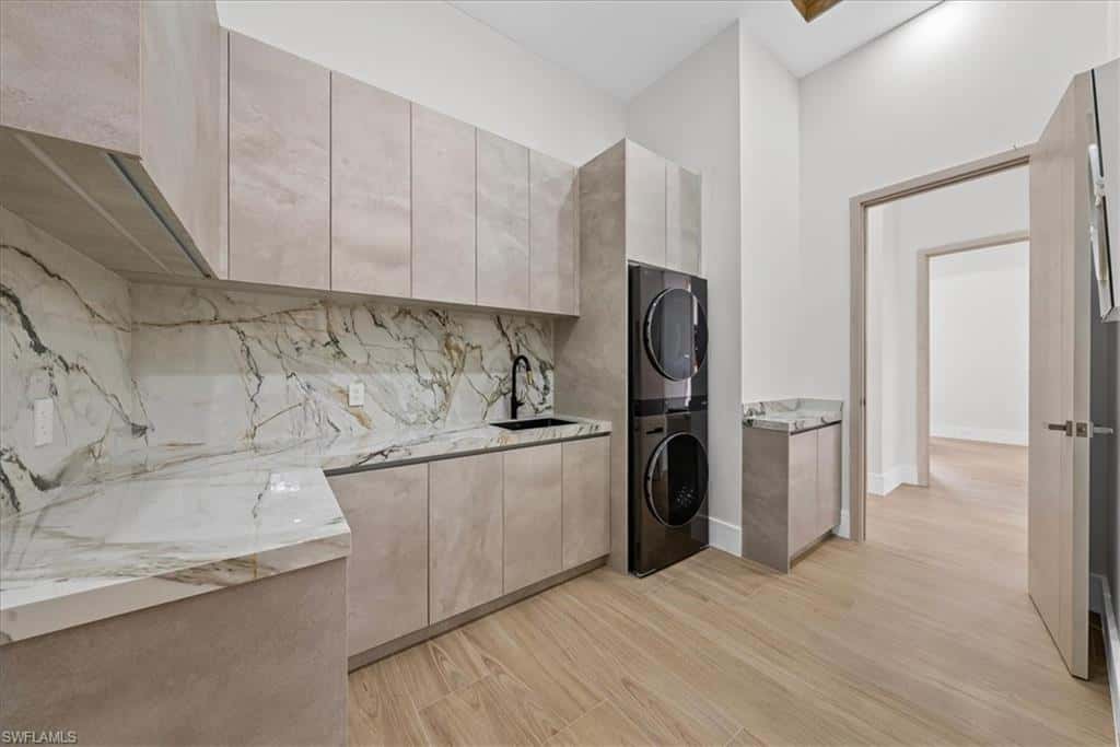 360 3rd St, Naples, photo 19