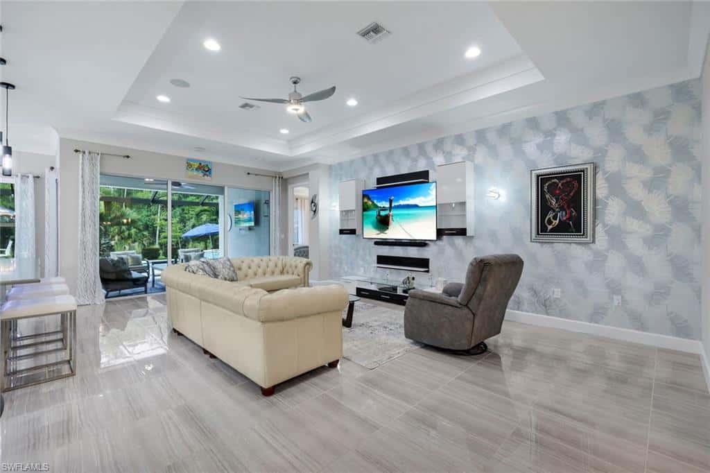 28560 Twain Dr, Bonita Springs, photo 5