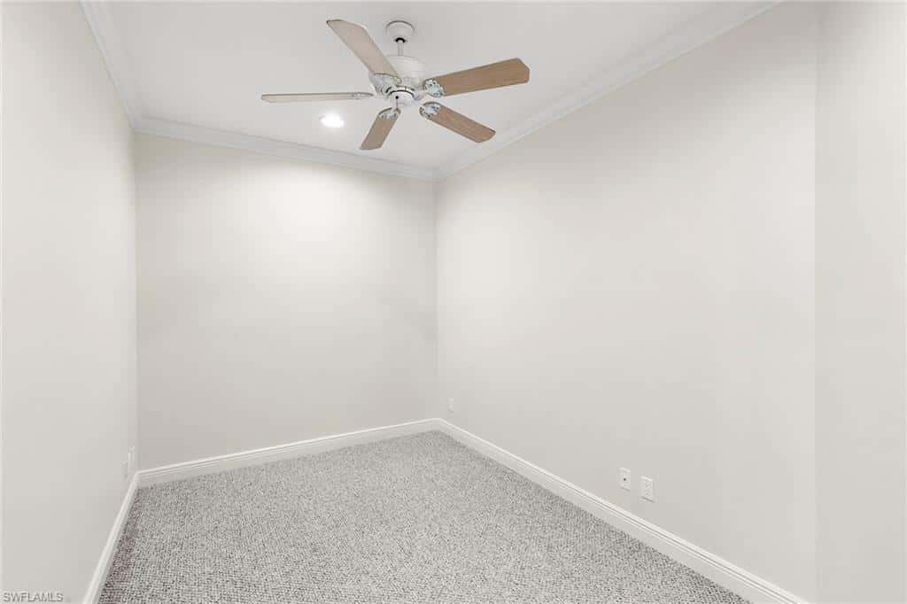 6460 Hidden Oaks Ln, Naples, photo 46