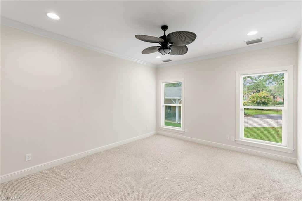6460 Hidden Oaks Ln, Naples, photo 36