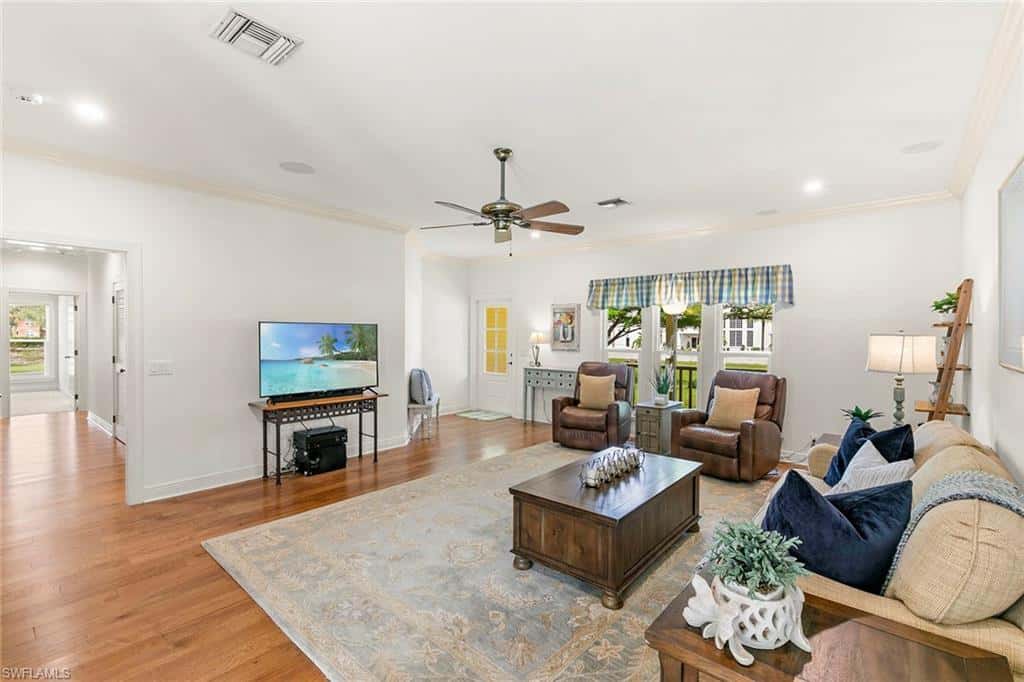 6460 Hidden Oaks Ln, Naples, photo 11