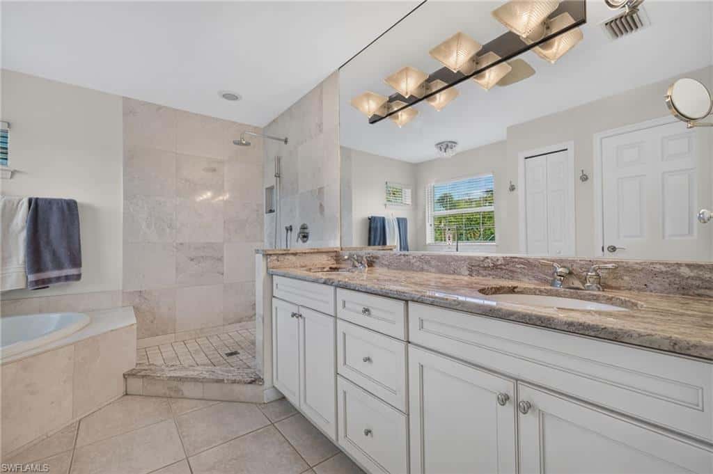 561 Lighthouse Way, Sanibel, photo 32