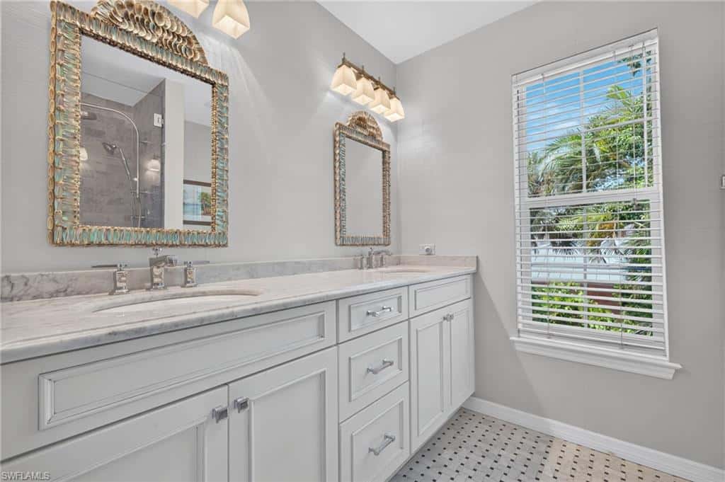 561 Lighthouse Way, Sanibel, photo 35