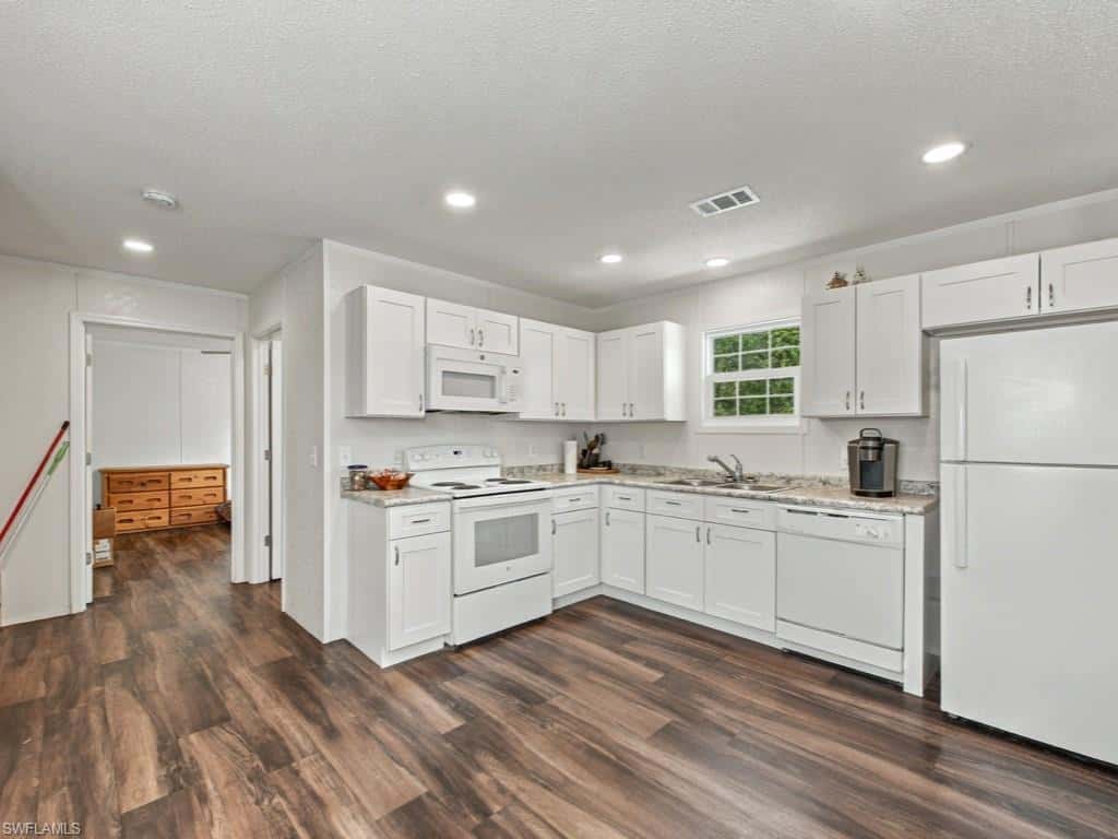 775 Copeland Ave, Everglades City, photo 6