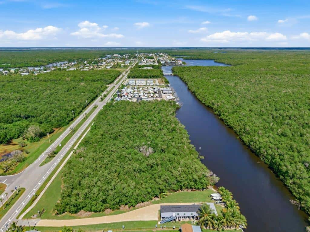 775 Copeland Ave, Everglades City, photo 17