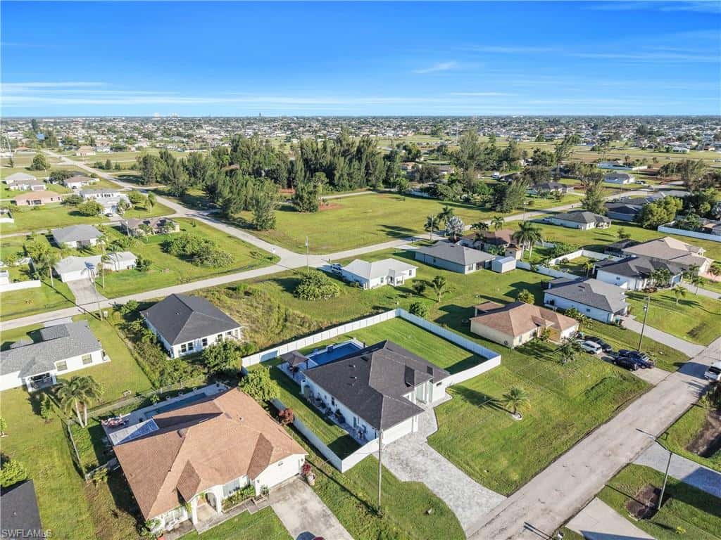 1803 2nd Pl, Cape Coral, photo 47