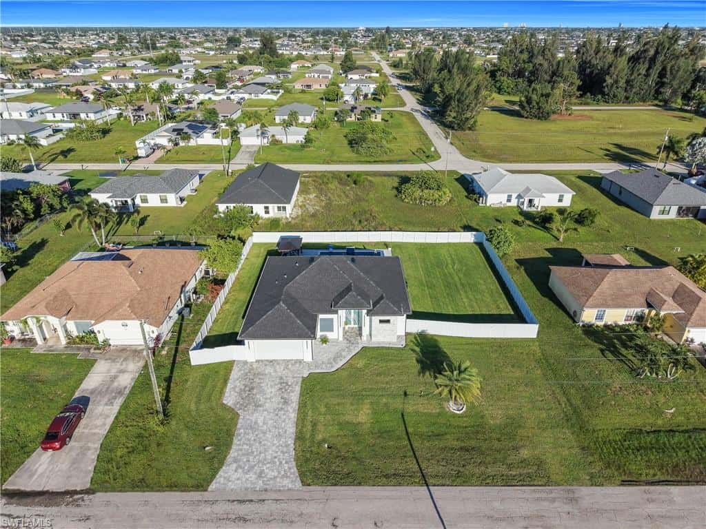 1803 2nd Pl, Cape Coral, photo 48