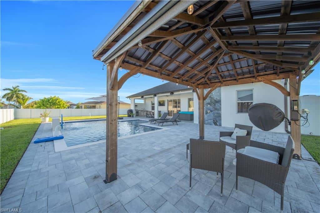 1803 2nd Pl, Cape Coral, photo 40