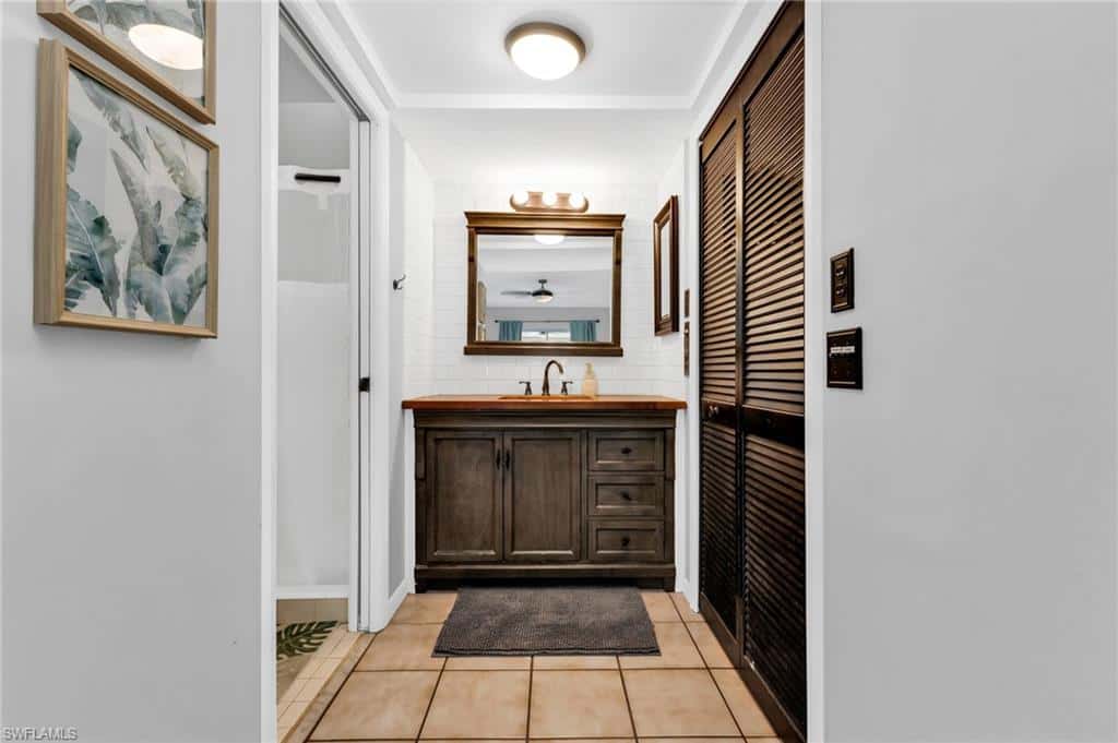 216 30th Ter, Cape Coral, photo 17