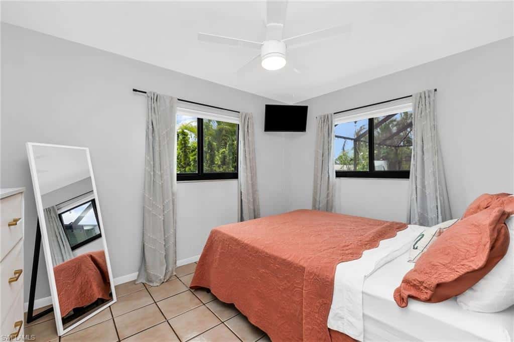 216 30th Ter, Cape Coral, photo 22