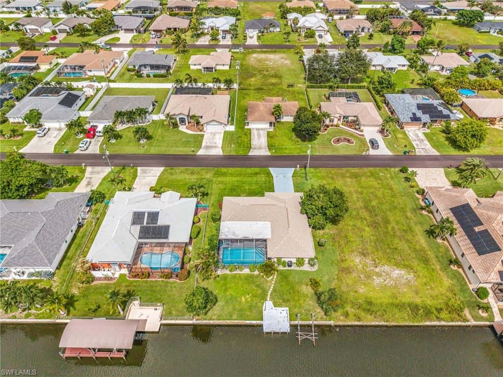 216 30th Ter, Cape Coral, photo 35