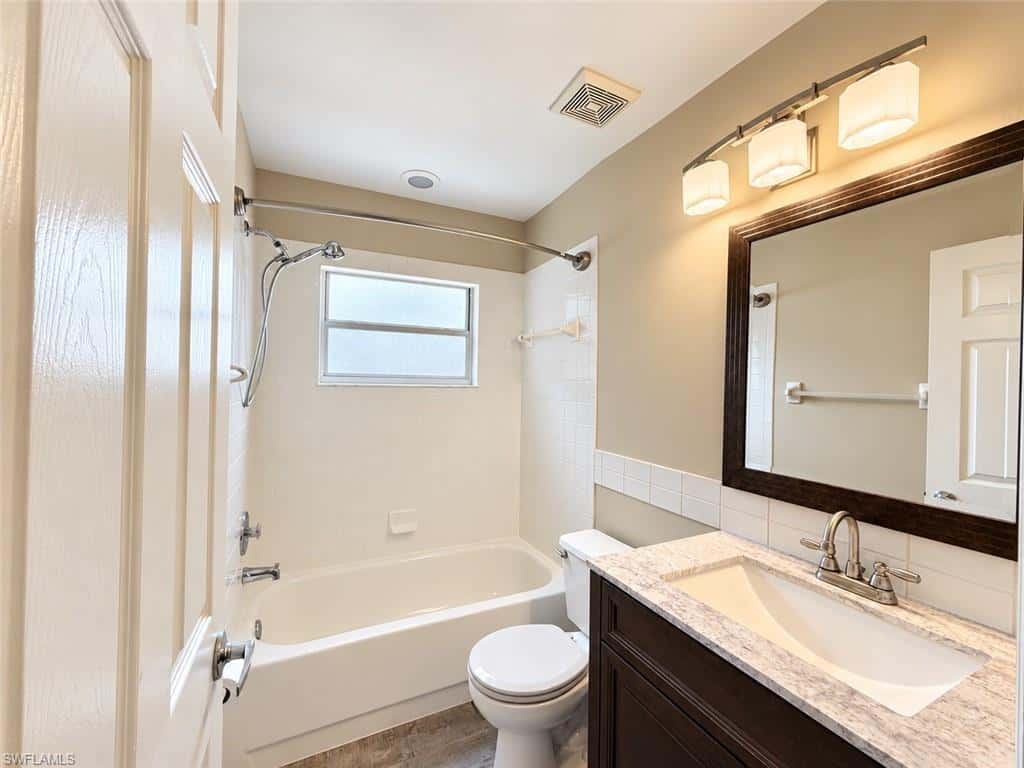 517 Windsor Sq #201, Naples, photo 18