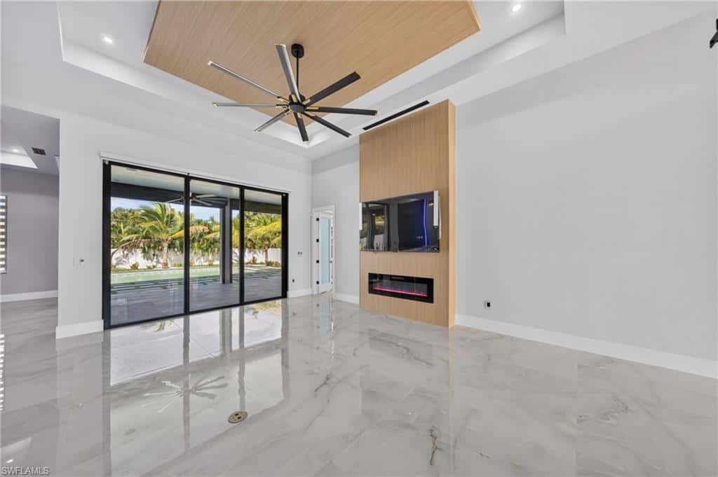 3918 Oasis Blvd, Cape Coral, photo 14