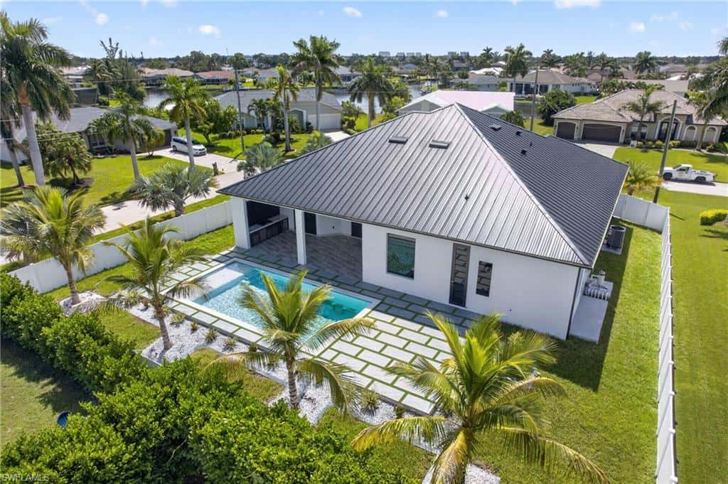 2301 39th Ter, Cape Coral, photo 5