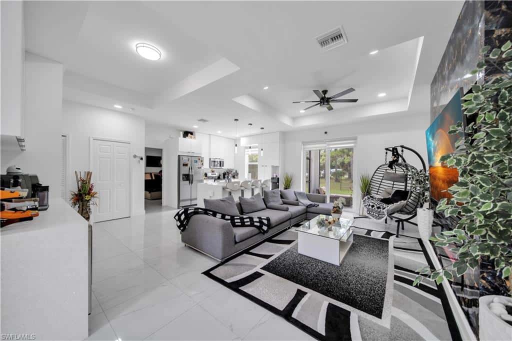 6131 Laurelwood Dr, Fort Myers, photo 6