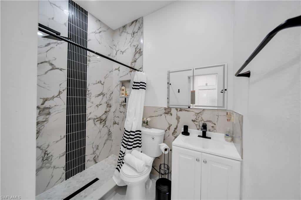 6131 Laurelwood Dr, Fort Myers, photo 22