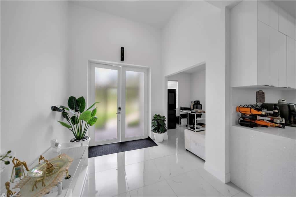 6131 Laurelwood Dr, Fort Myers, photo 5