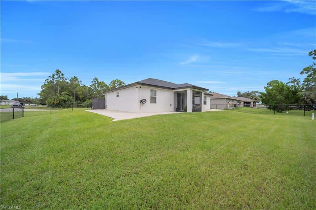 6131 Laurelwood Dr, Fort Myers, photo 31