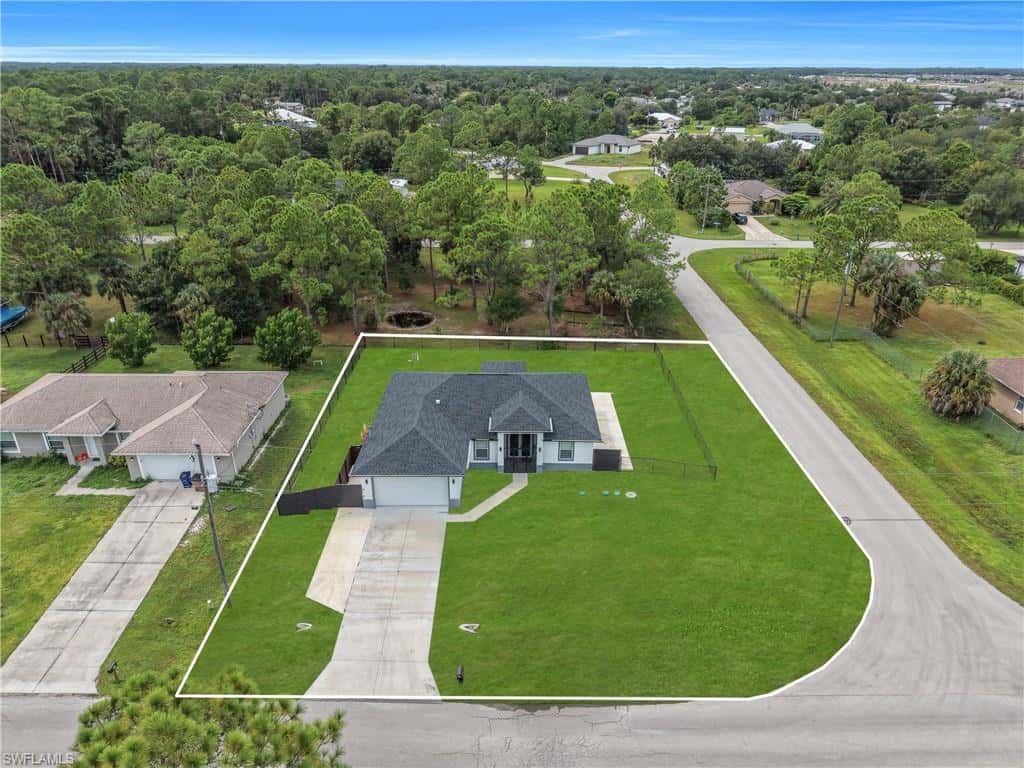 6131 Laurelwood Dr, Fort Myers, photo 4