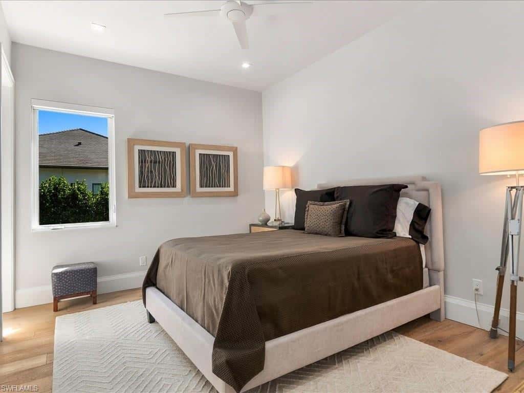 6190 Bur Oaks Ln, Naples, photo 32