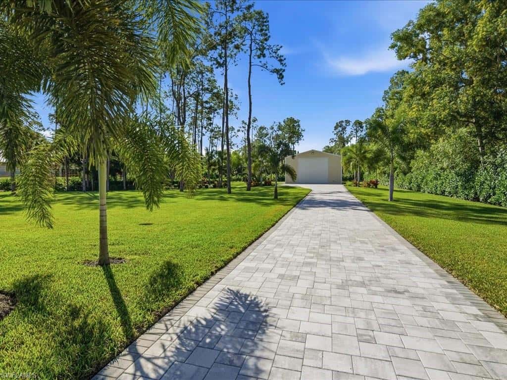 6190 Bur Oaks Ln, Naples, photo 48