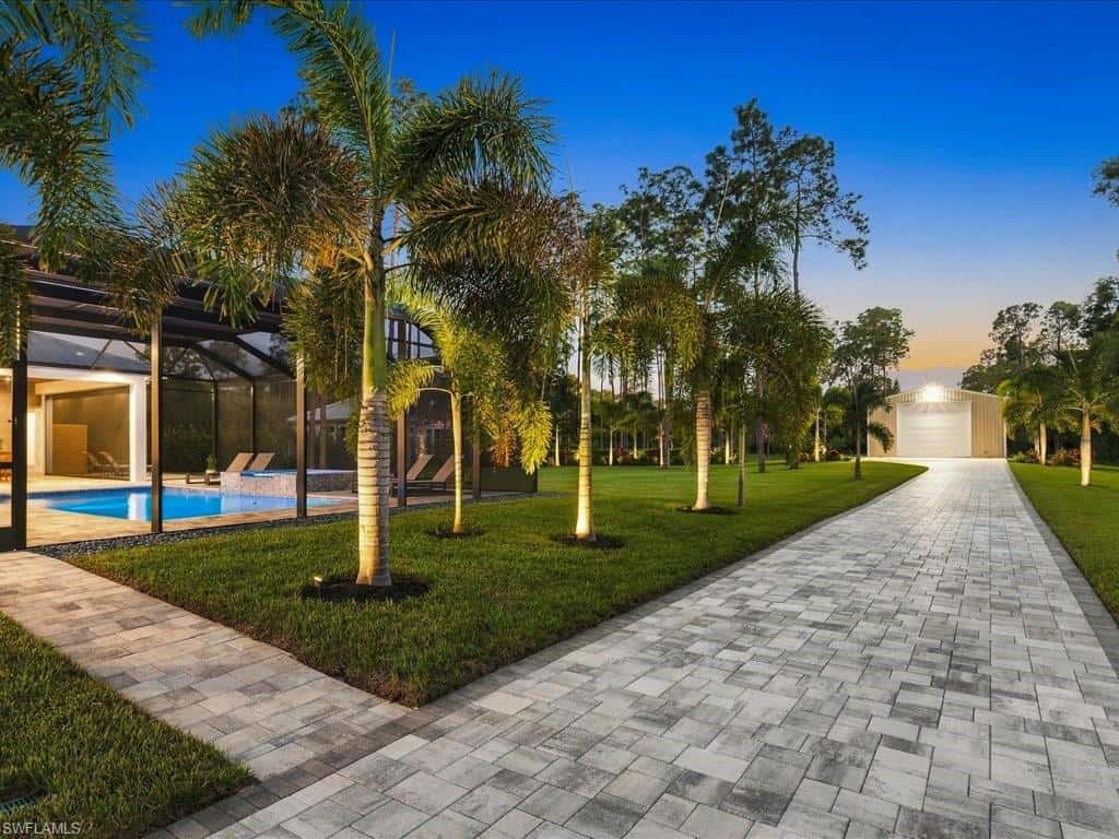 6190 Bur Oaks Ln, Naples, photo 4