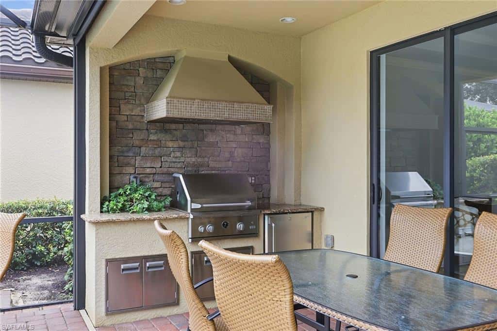 2946 Aviamar Cir, Naples, photo 26
