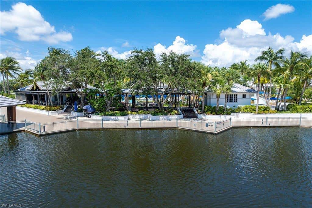 2946 Aviamar Cir, Naples, photo 36