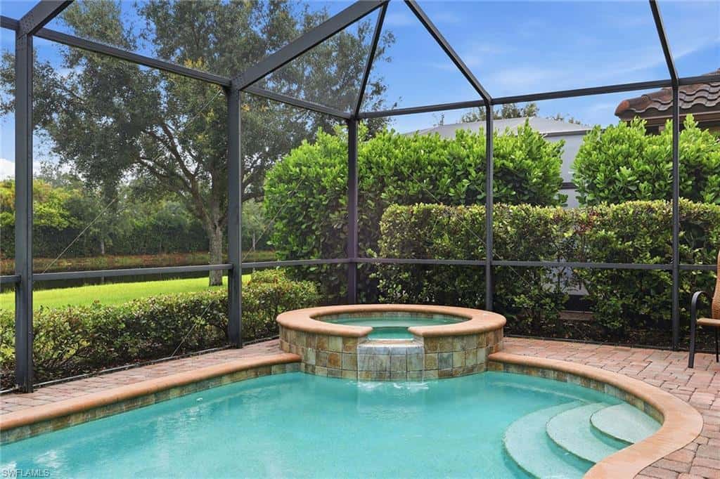 2946 Aviamar Cir, Naples, photo 28