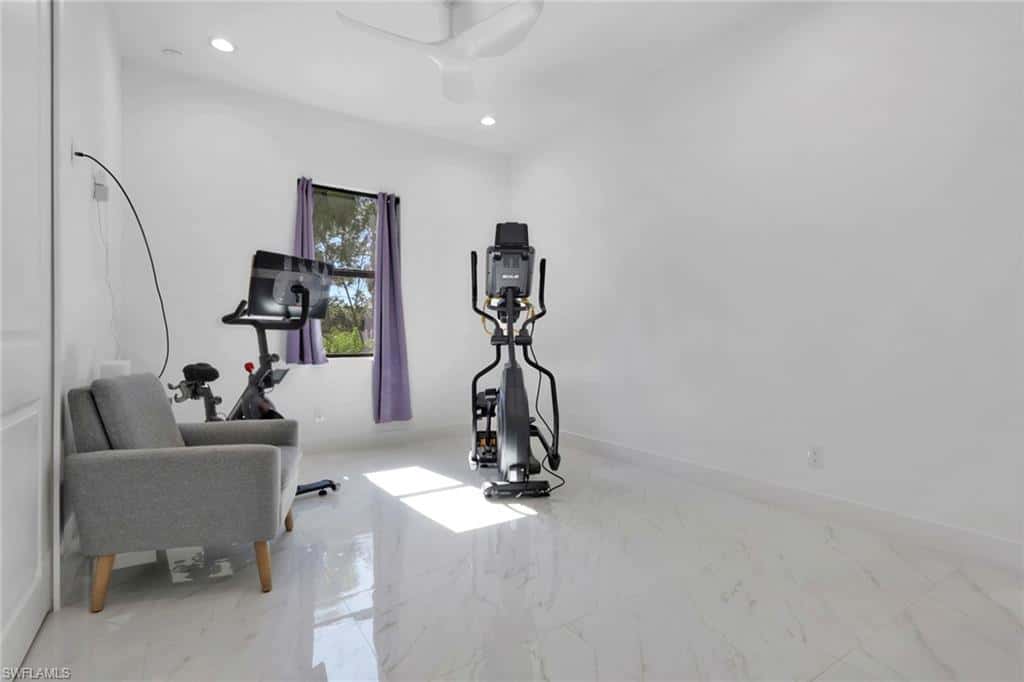 491 9th St, Naples, photo 42