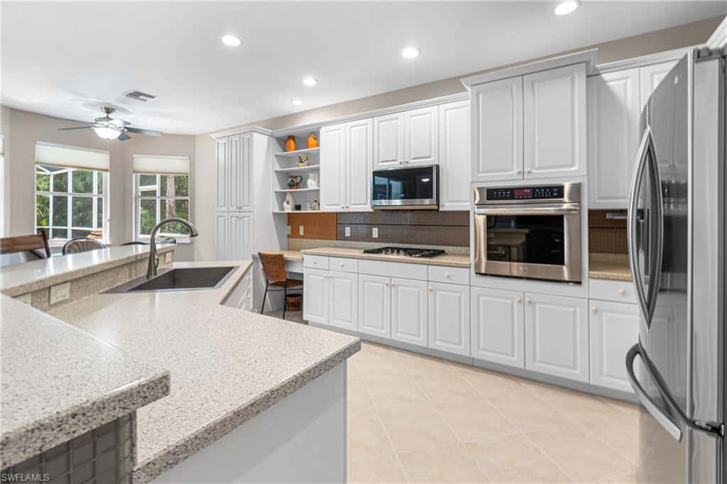 10512 Bella Vista Dr, Fort Myers, photo 13