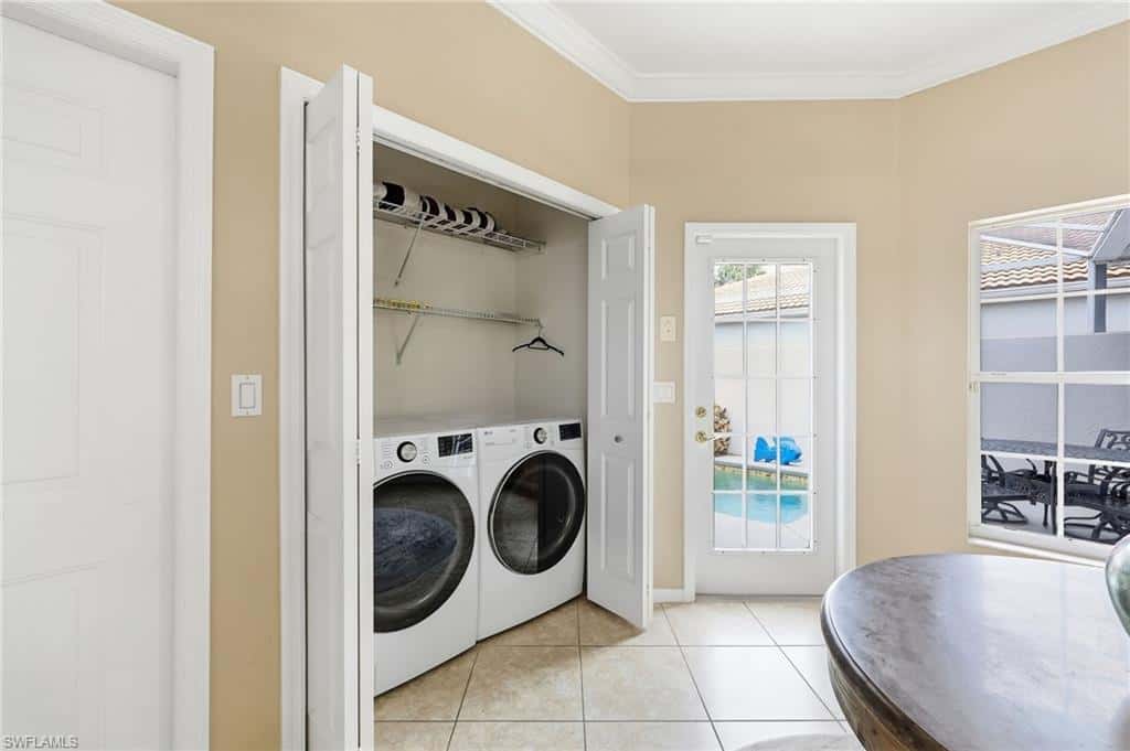 104 Glen Eagle Cir, Naples, photo 33