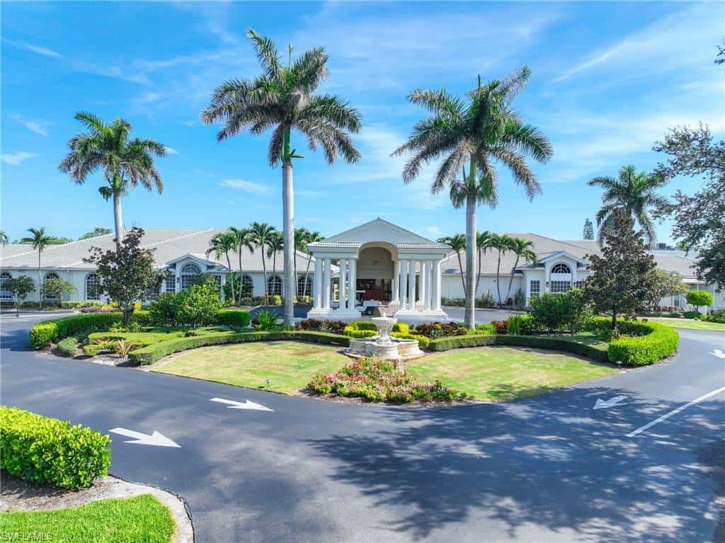 104 Glen Eagle Cir, Naples, photo 37