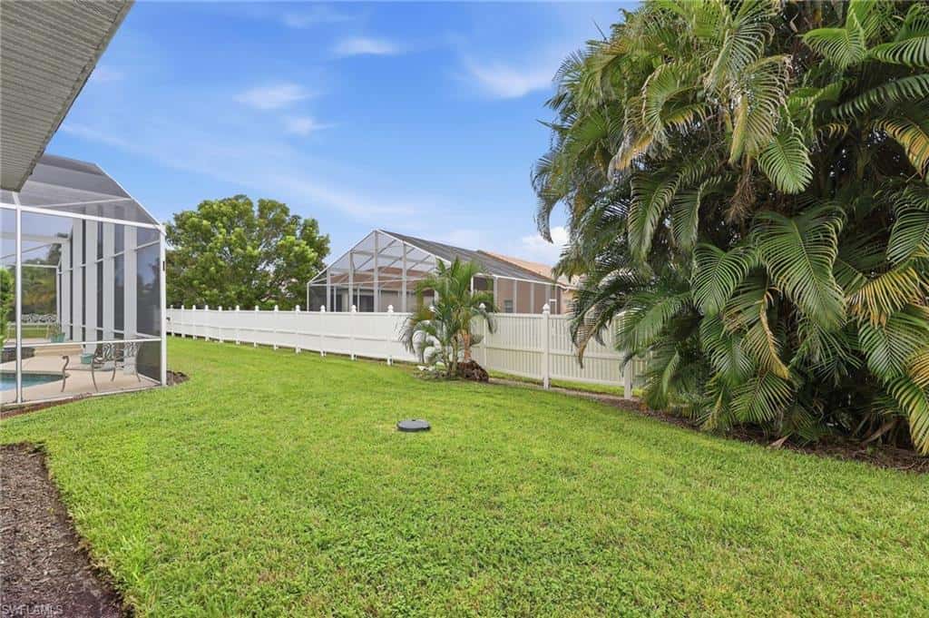 104 Glen Eagle Cir, Naples, photo 31