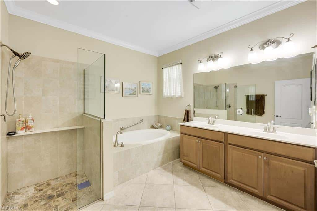 20377 Black Tree Ln, Estero, photo 13