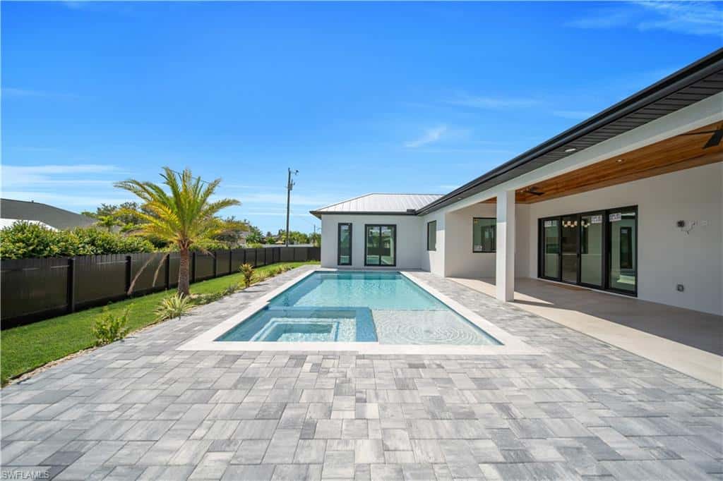 2704 Tropicana Pkwy, Cape Coral, photo 5