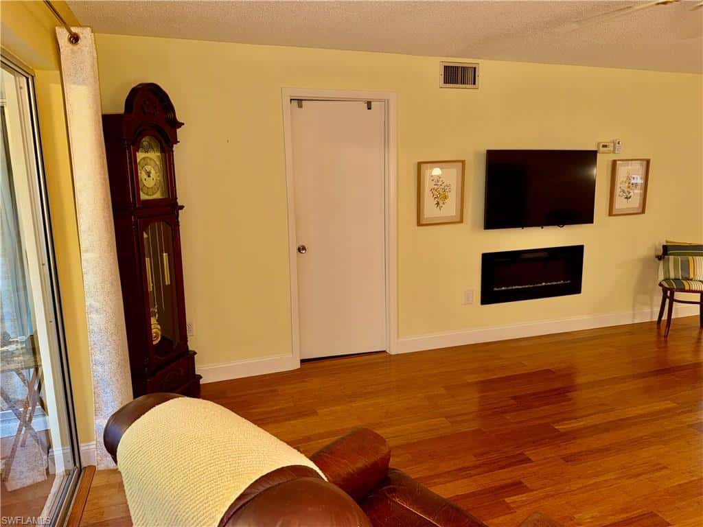 200 Valley Stream Dr #4b, Naples, photo 8