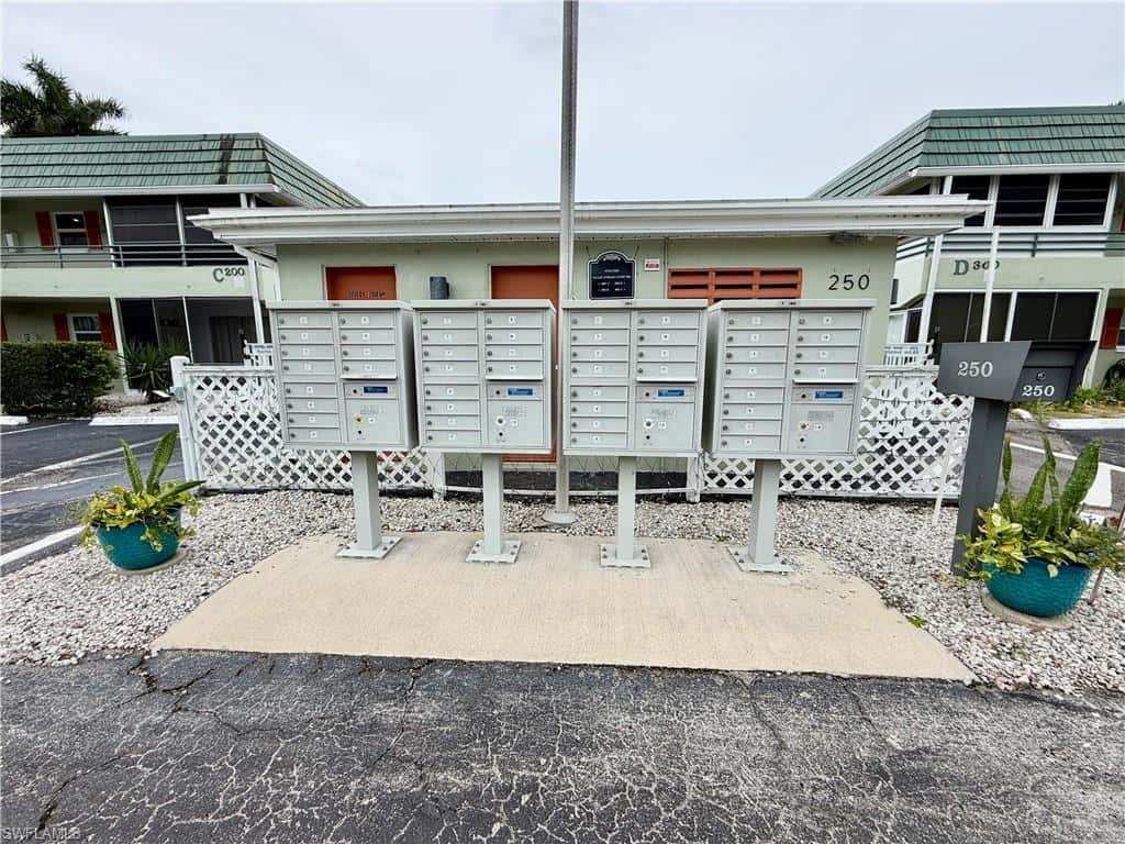 200 Valley Stream Dr #4b, Naples, photo 21