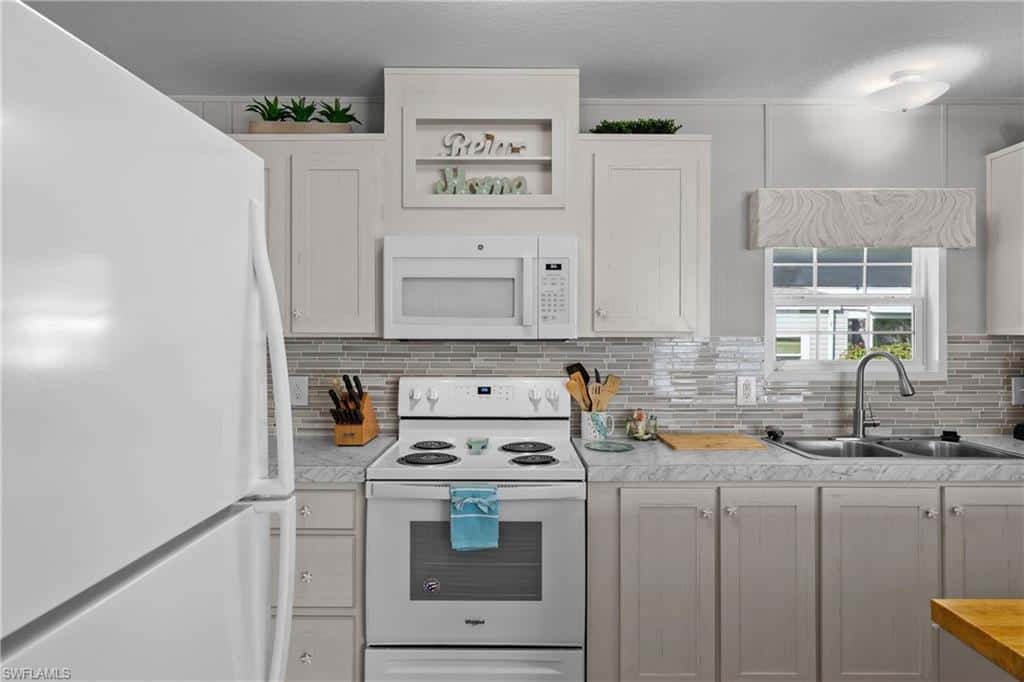 1747 Beverly Dr, Naples, photo 6