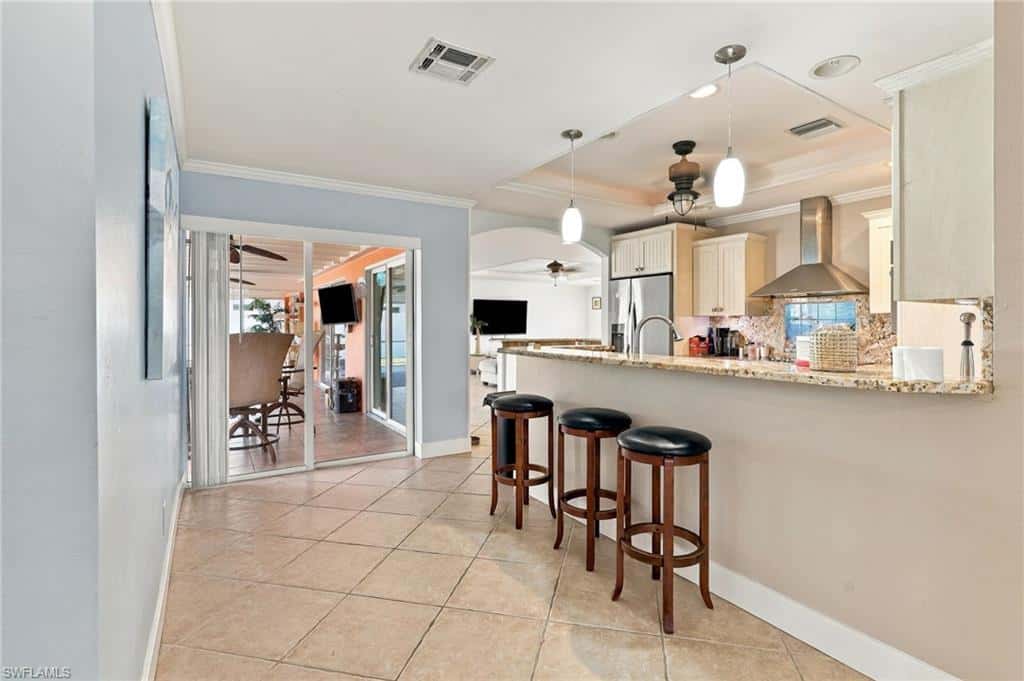 5305 Malaluka Ct, Cape Coral, photo 7