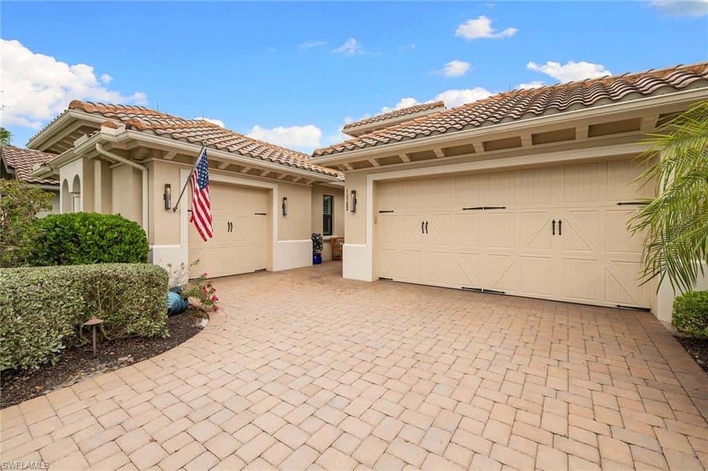 12388 Wisteria Dr, Naples, photo 47