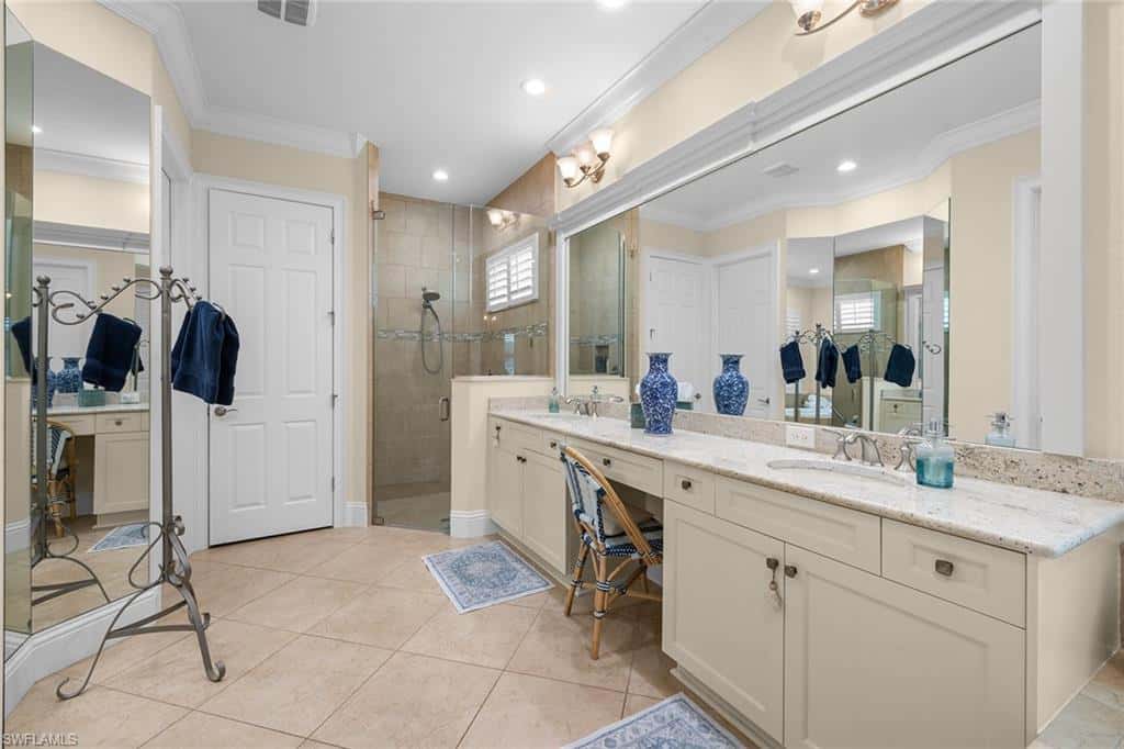 12388 Wisteria Dr, Naples, photo 26